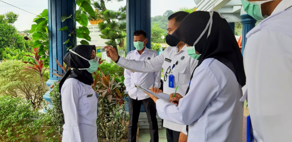 PENYEMPROTAN DISINFEKTAN MANDIRI DI LINGKUNGAN KANTOR BNNP SUMBAR