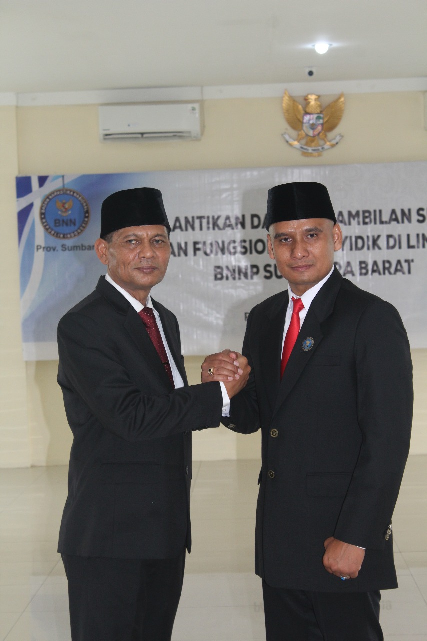 PELANTIKAN JABATAN FUNGSIONAL PENYIDIK DI BNNP SUMBAR