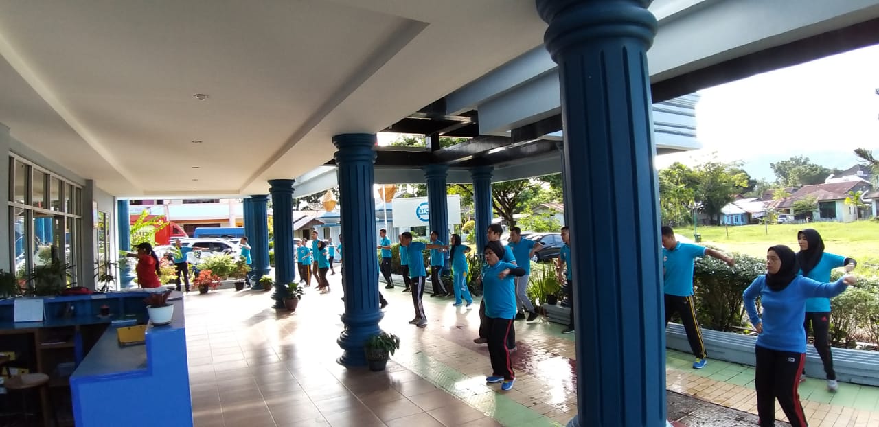 OLAHRAGA SENAM PAGI MENJAGA KEBUGARAN TUBUH