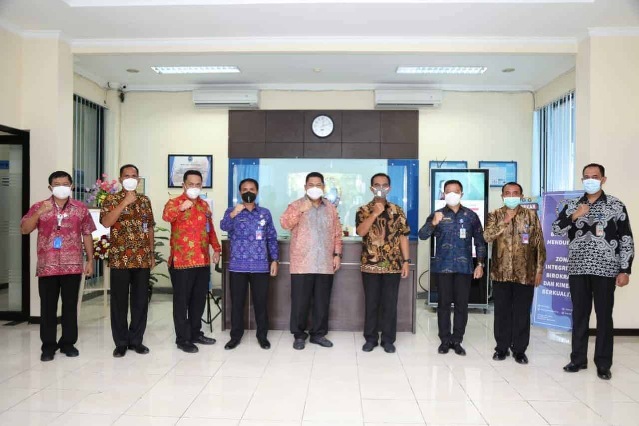Kunjungi Bali Kepala BNN Serukan War on Drugs