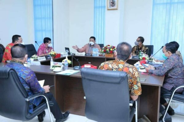 Kunjungi Bali Kepala BNN Serukan War on Drugs