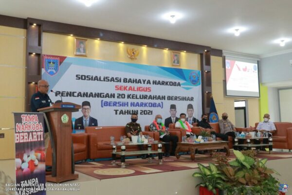 BNN RESMIKAN 20 KELURAHAN BERSIH NARKOBA DI PAYAKUMBUH