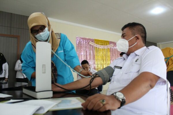 BNNP SUMBAR SUKSES VAKSINASI COVID-19