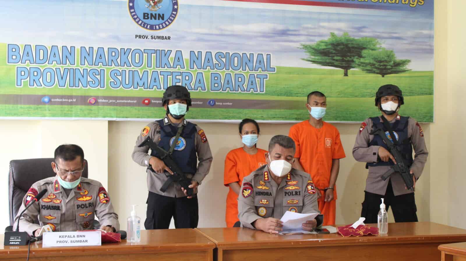 PRESS RELEASE PENGUNGKAPAN GANJA 22 KG DI BUKITTINGGI