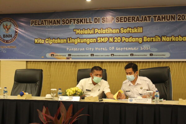 KEGIATAN PELATIHAN SOFTSKILL DI SMP SEDERAJAT TAHUN 2021