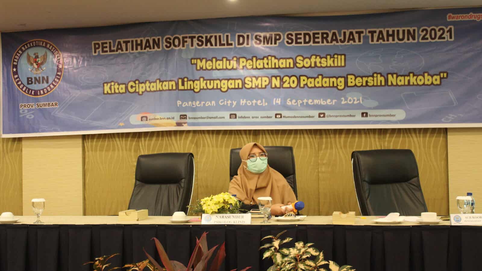 SMP NEGERI 20 KOTA PADANG TINGKATKAN KETAHANAN DIRI DARI NARKOBA