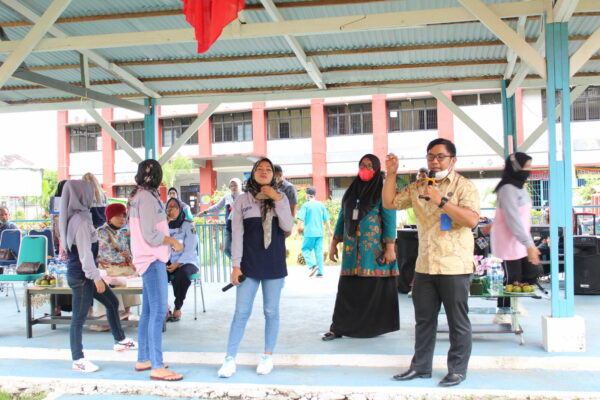 BADAN NARKOTIKA NASIONAL PROVINSI SUMATERA BARAT LAKUKAN SOSIALISASI BAHAYA NARKOBA DI LEMBAGA PEMASYARAKATAN PEREMPUAN KELAS II B PADANG BERSAMA UPIAK ISIL