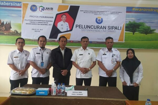 PELUNCURAN SIPALI (SISTEM KENDALI INFORMASI) OLEH KEPALA BNNP SUMBAR BRIGJEN POL KHASRIL MEWUJUDKAN SAWAHLUNTO BERSINAR MELALUI PERAN SERTA MASYARAKAT DALAM MEMBERI INFORMASI