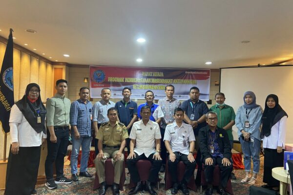 RAPAT KERJA PROGRAM PEMBERDAYAAN MASYARAKAT ANTI NARKOBA DI LINGKUNGAN DUNIA USAHA / SWASTA