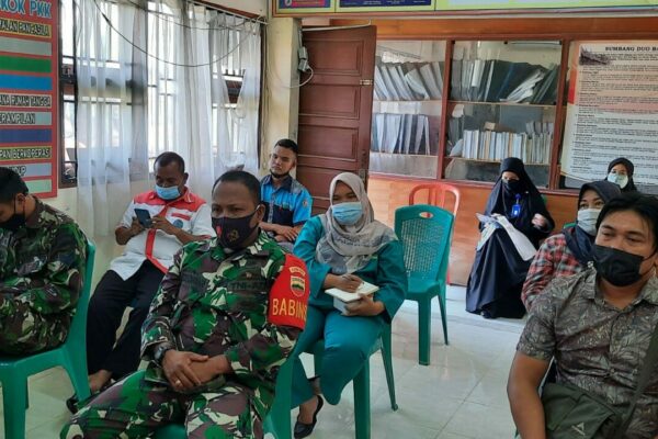 ASISTENSI KEGIATAN INTERVENSI BERBASIS MASYARAKAT (IBM) DI KELURAHAN RAWANG