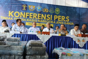 BNNP Sumbar Gagalkan Peredaran 642 Kilogram Ganja Kering Siap Edar